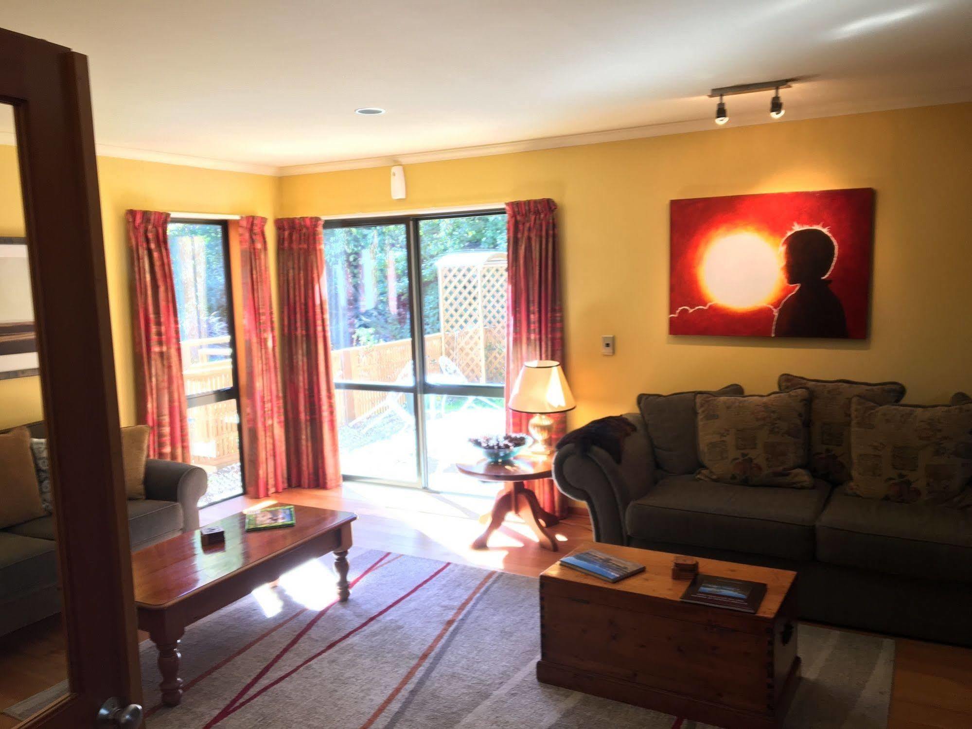 Wanaka Springs Lodge Extérieur photo